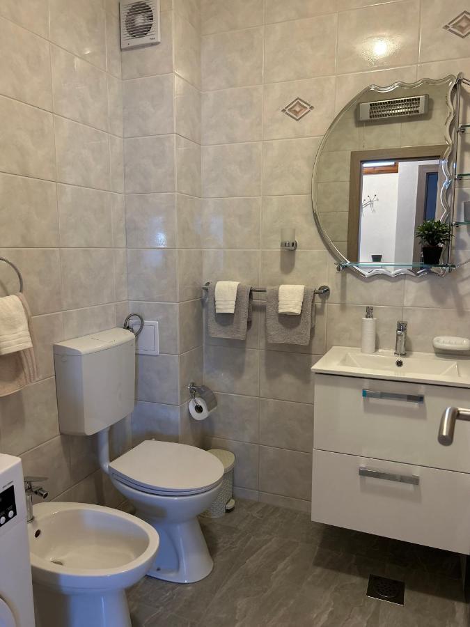 Apartment One สปลิท ภายนอก รูปภาพ
